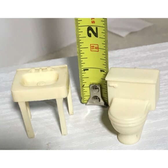 Vtg Marx Doll Furniture Bathroom Cream Color Toilet, Sink and Bathtub Plastic - Picture 8 of 9